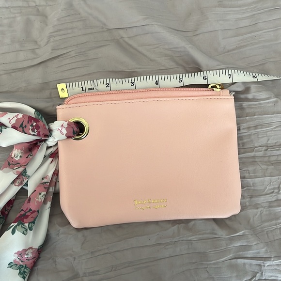Juicy Couture Wristlet / Make up bag / pouch - Picture 5 of 7